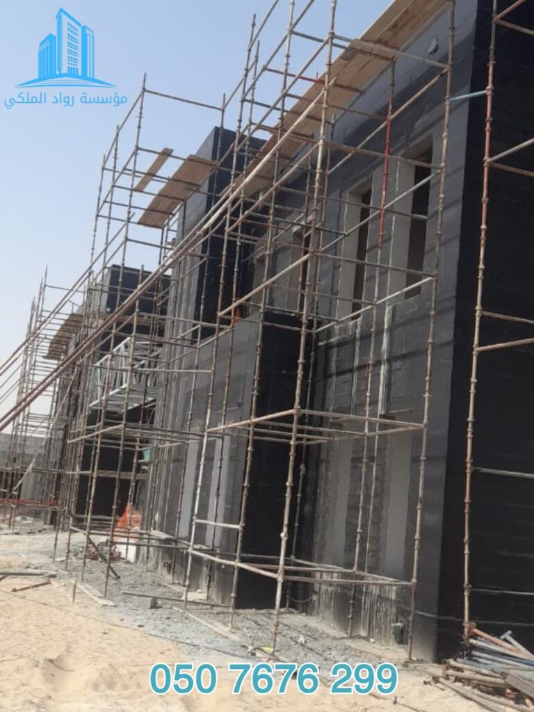 مؤسسة رواد الهضبة لكشف تسريبات المياة والعزل بالرياض